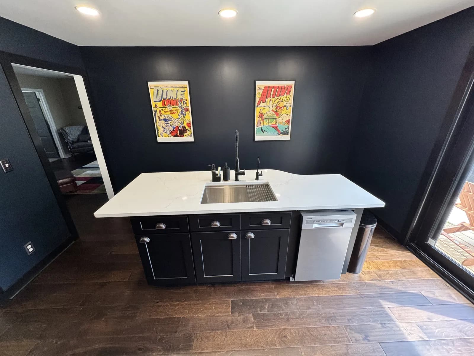 Open-concept luxury custom home kitchen with island in Greenville